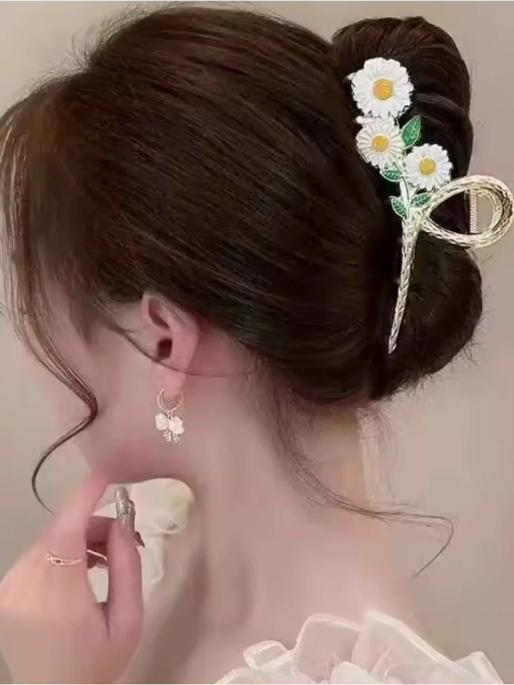 Gold Daisy Flower Hair Clip
